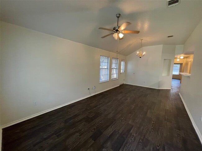 Building Photo - 1239 Armadillo Rd