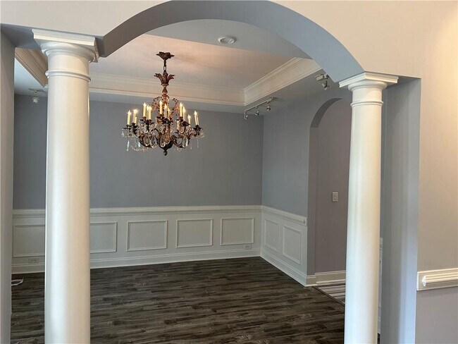 Building Photo - 5515 Blair Valley Run