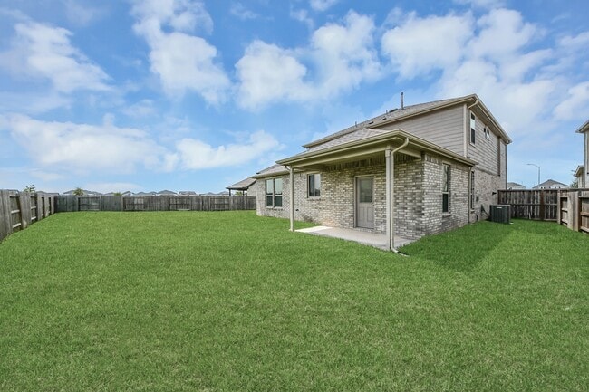 Foto del edificio - 1325 Grass Bnd Dr