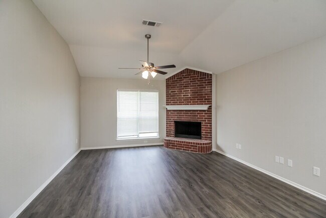 Foto del edificio - 900 Springfield Dr