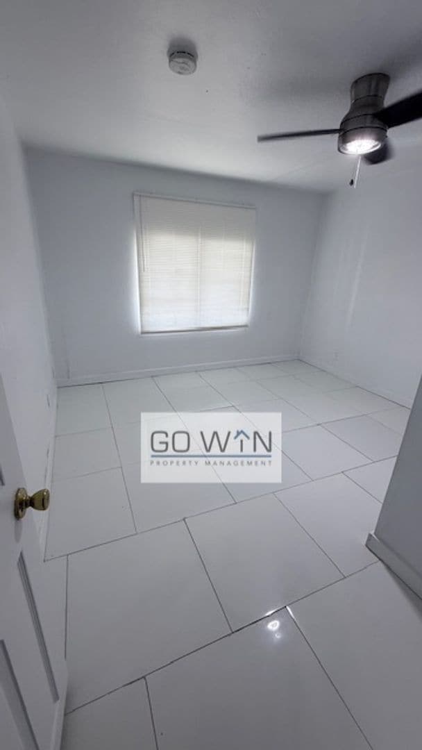 Foto del edificio - 8422 W Jefferson St