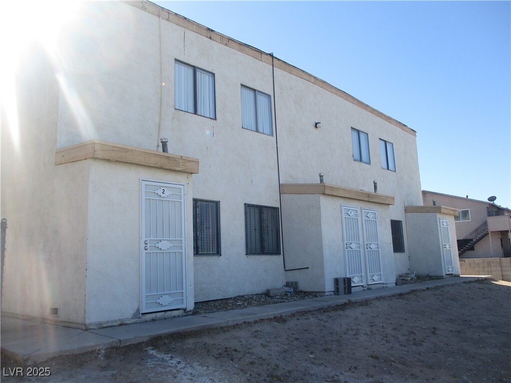 Building Photo - 2377 Exeter Dr