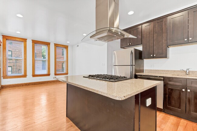 Foto del edificio - 3153 N Hudson Ave