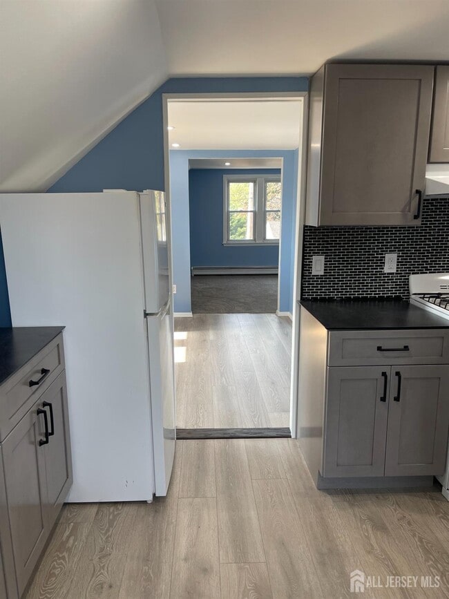 Building Photo - 66 Alcoa Ave