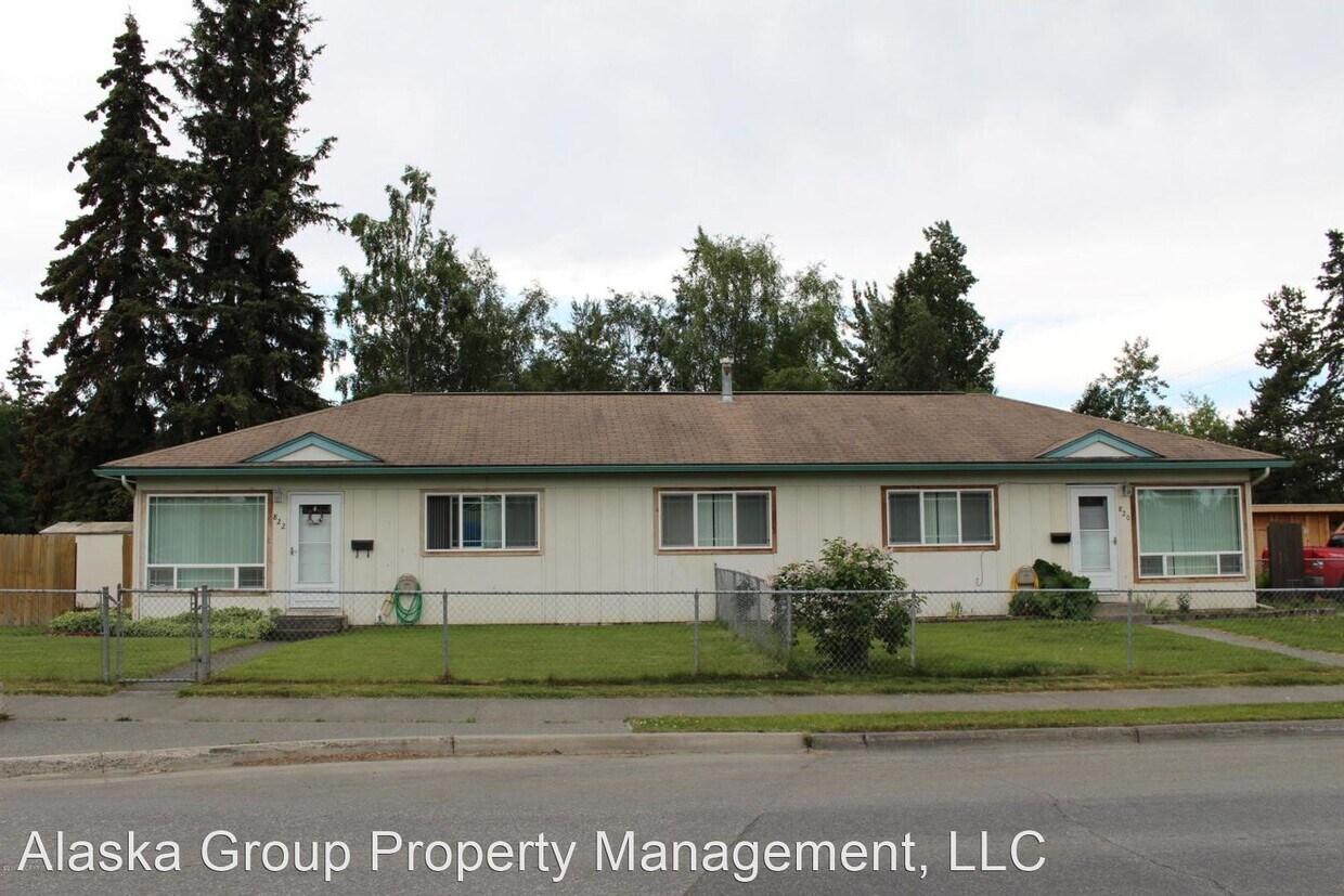 3 br, 1 bath House 822 Hollywood Dr House for Rent in Anchorage, AK