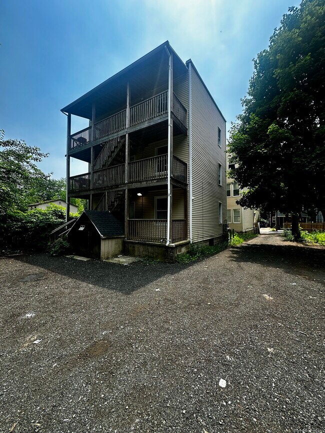 Foto del edificio - 77 Hazel St