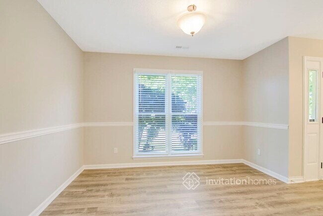 Building Photo - 3114 Woodland Park Rd