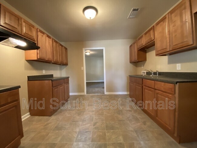 Foto del edificio - 2026 Farrington St