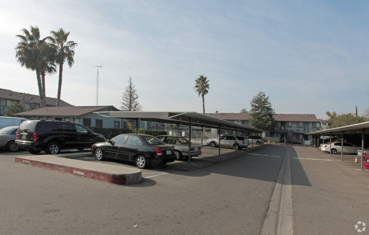 Building Photo - Sierra View Apartments