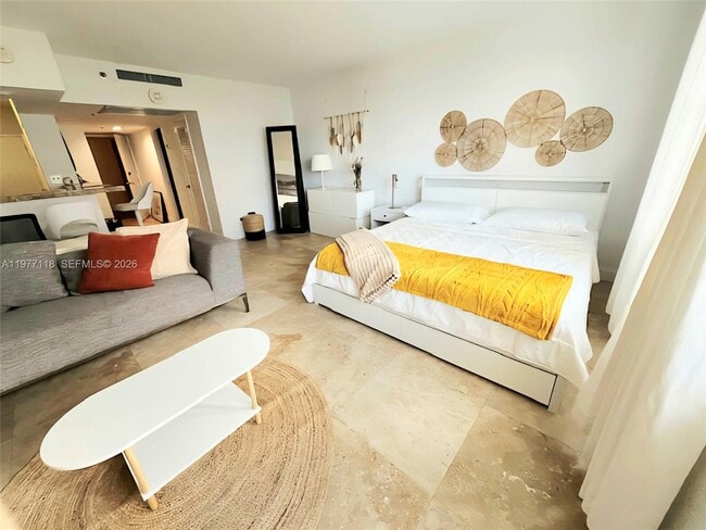 Building Photo - 100 Lincoln Rd