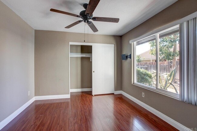 Foto del edificio - 3607 W Park Balboa Ave