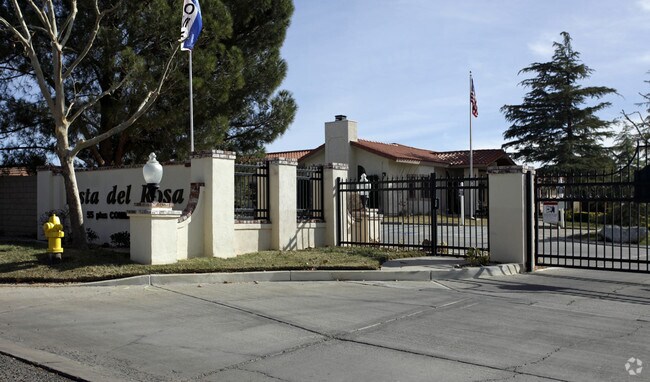Foto del edificio - 22241 Nisqually Rd