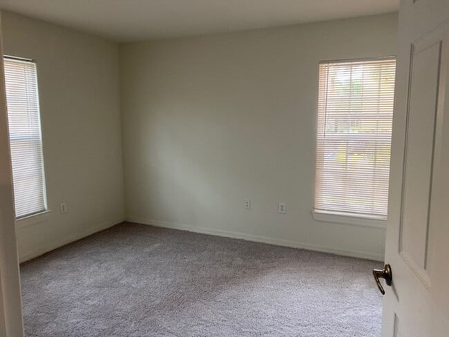 Photo - Spacious 1st Floor 2 Bed, 2 Bath Condo wit...