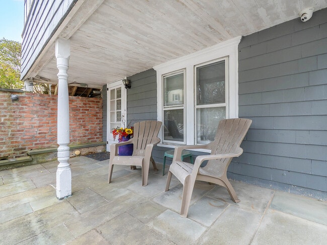 Building Photo - 339 Glen Ave