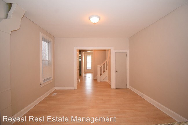 Building Photo - 3 br, 1 bath House - 3321 Edmondson Avenue