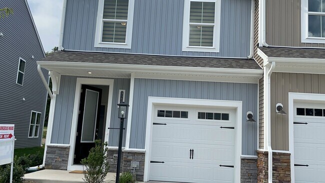 Building Photo - 9232 St Charles Cir