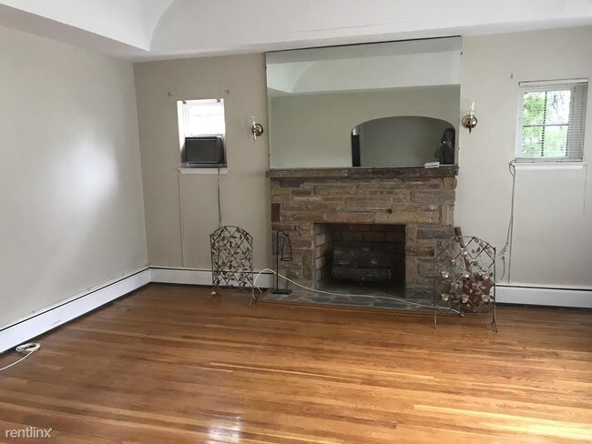 Building Photo - 3 br, 2 bath House - 2605 Oakley Ave