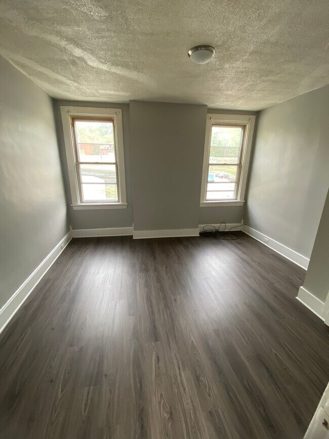 2340 LaPlace Street Unit 2, Pittsburgh, PA 15219 Room for Rent in
