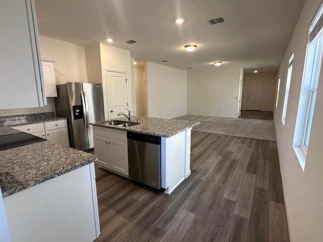 Building Photo - 202 Gemsbok Rd