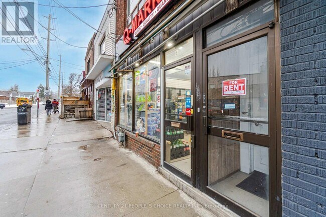 Photo du bâtiment - 6 Mimico Ave