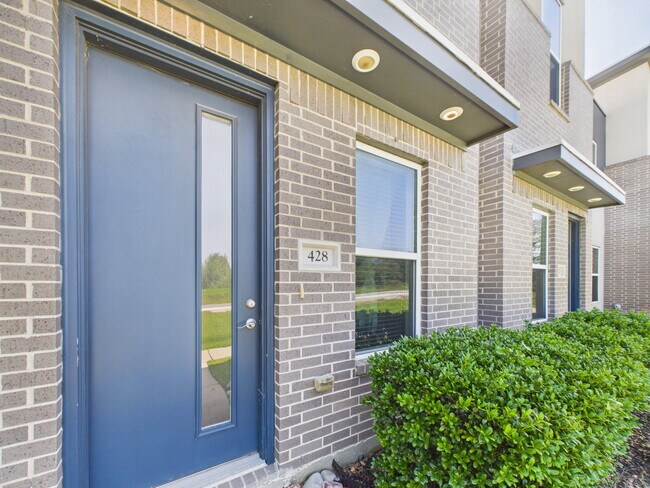 Foto del edificio - 428 William D. Fitch Pkwy