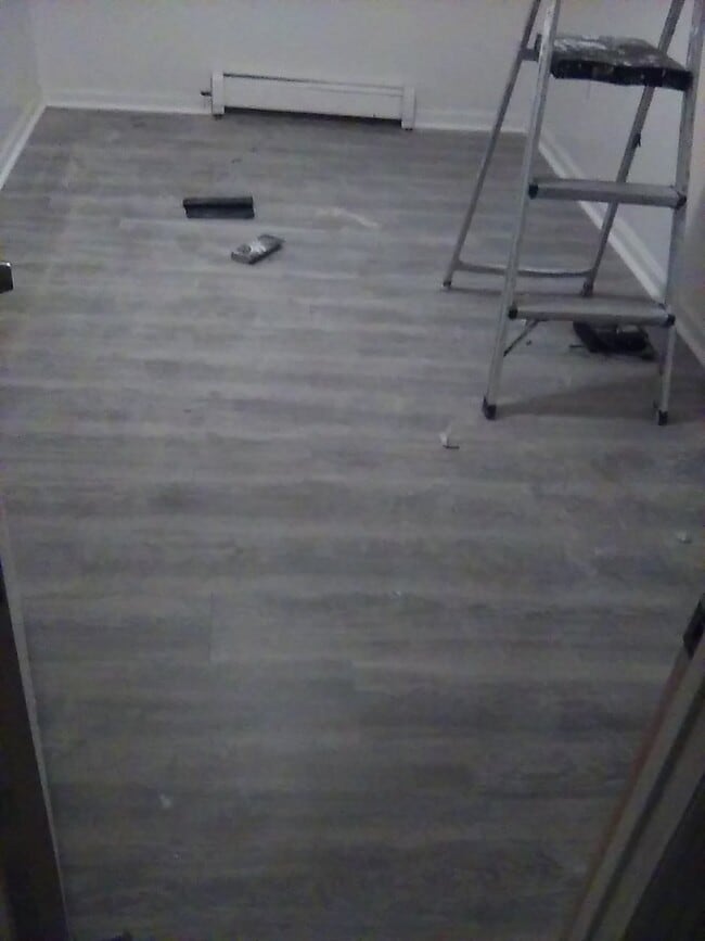 Building Photo - 132 Heald St