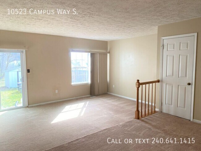 Building Photo - 10523 Campus Way S