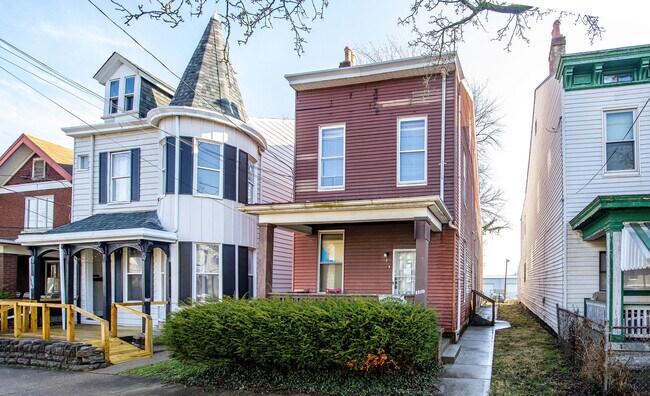 Foto del edificio - 1410 Russell St