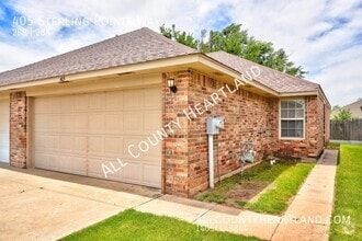 Building Photo - 405 Sterling Pointe Way