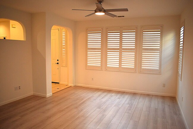 Building Photo - Great home with solar, centrally located n...