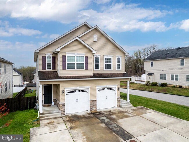 Building Photo - 6372 Beechfield Ave