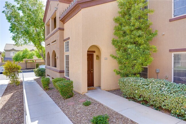 Building Photo - 7660 W Eldorado Ln