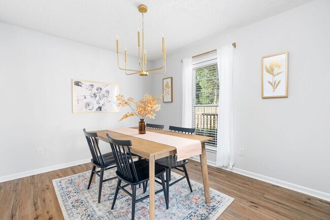 Foto del edificio - Monthly Rental Any Month Between Jan-Apr F...