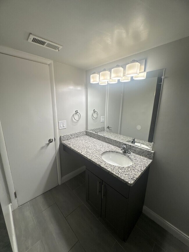 Interior Photo - Hewitt Gardens Apartments
