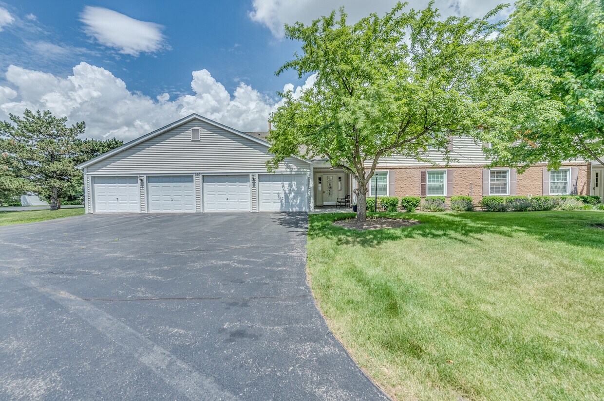 Foto principal - 665 Thorntree Ct
