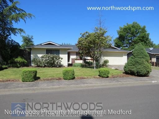 Primary Photo - 3 br, 2 bath House - 1351 Bonita Ave.
