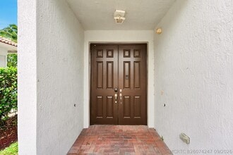 Building Photo - 6720 Cypress Walk Terrace