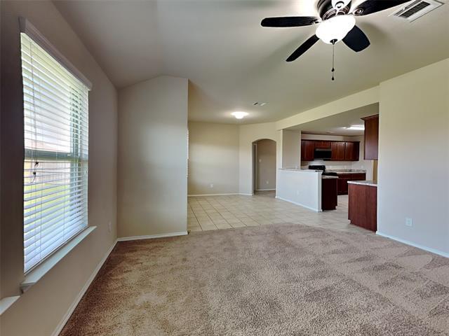 Building Photo - 407 Plum Dr