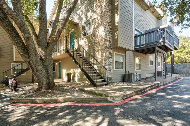 Building Photo - 6700 Cooper Lane, Unit 39