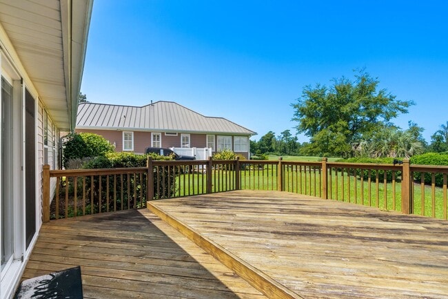 Building Photo - Golf Course Living Just Minutes from North Myrtle Beach – Long-Term Rental in Aberdeen