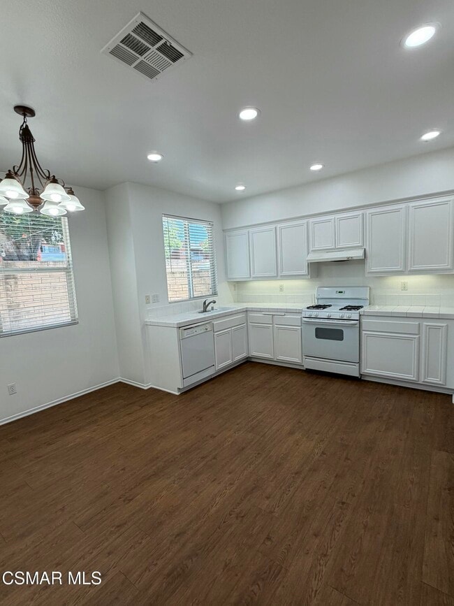 Building Photo - 1719 Watercrest Way