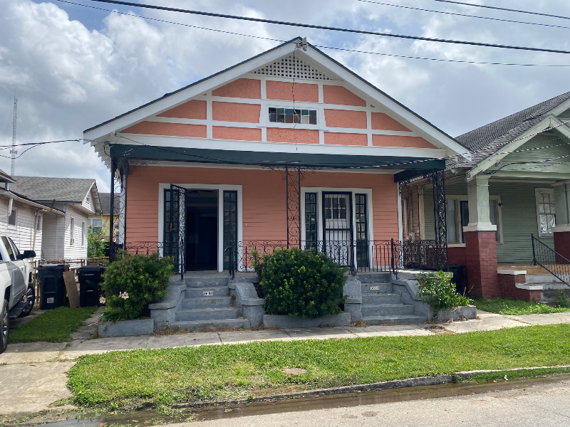 Primary Photo - 3033 Bruxelles St