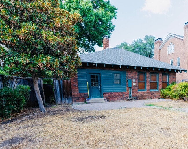 Building Photo - 3511 Dartmouth Ave