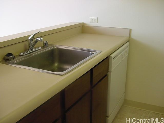 Building Photo - 2444 Hihiwai St