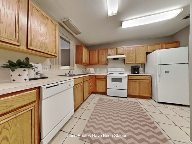 Building Photo - 1219 N Bangor Ave B