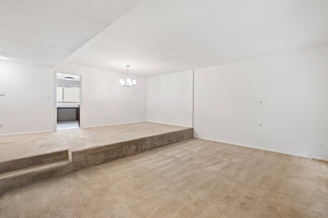 Foto del edificio - 11260 Overland Ave
