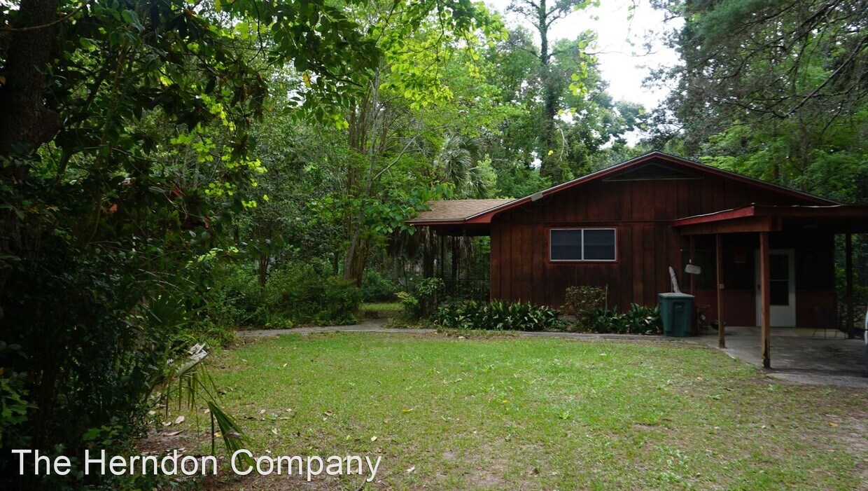 Primary Photo - 2 br, 1.5 bath House - 725 Pineview Drive