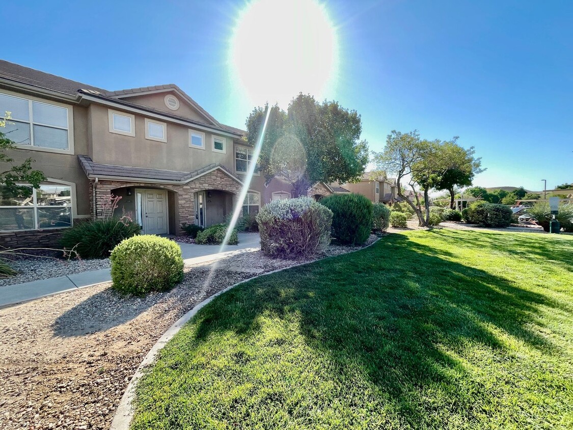 Primary Photo - Hidden Valley Townhome