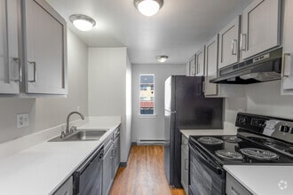2BR, 1BA - 844SF - Serrano Apartments