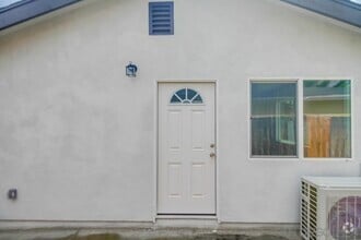 Building Photo - 6325 Newsome Dr